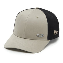 Load image into Gallery viewer, Oakley Tinfoil Cap