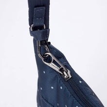 Load image into Gallery viewer, Pacsafe Daysafe Crossbody