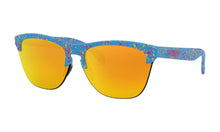 Load image into Gallery viewer, Oakley Frogskins Lite
