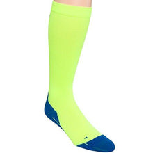 Load image into Gallery viewer, 2XU MEN&#39;S COMPRESSION PERFORMANCE RUN SOCKS, FLURO YELLOW/VIBRANT BLUE, LARGE
