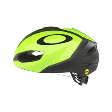 Load image into Gallery viewer, Oakley Aro5
