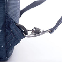 Load image into Gallery viewer, Pacsafe Daysafe Backpack
