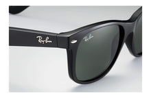 Load image into Gallery viewer, Rayban New Wayfarer Classic Black Green Classic G-15 52Mm
