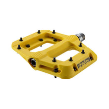 Load image into Gallery viewer, Raceface Chester, Platform Pedals 2020 Model
