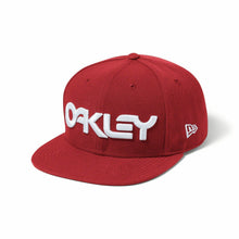 Load image into Gallery viewer, Oakley Mark Ii Novelty Snap Back
