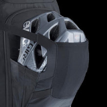 Load image into Gallery viewer, Evoc Fr Enduro Blackline 16L
